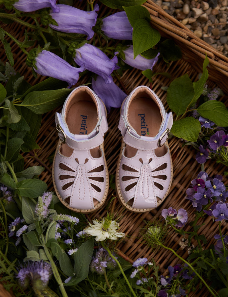 Petit Nord Butterfly Sandal Sandals Iris Patent 124