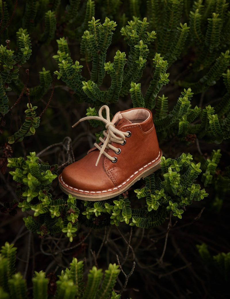 Petit Nord Classic Boot Low Boot Shoes Cognac 002