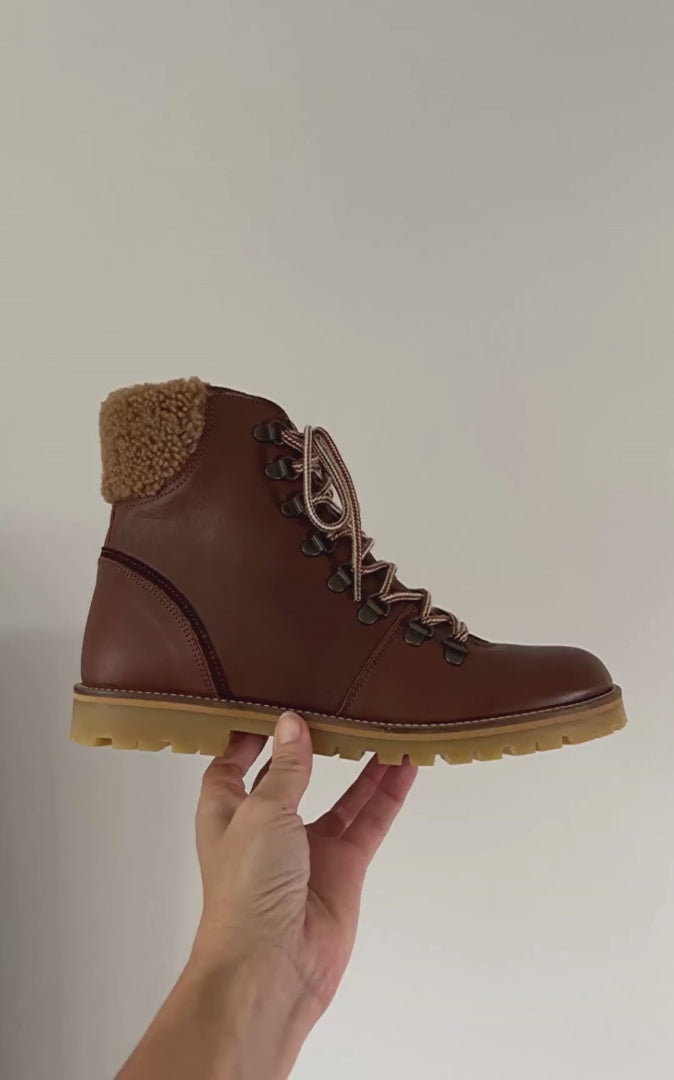 Petit Nord Shearling Winter Boot Women Women Oats 011