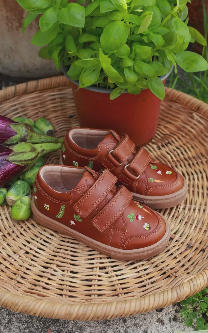 Petit Nord Veggie Low Sneakers Sneakers Cognac 002